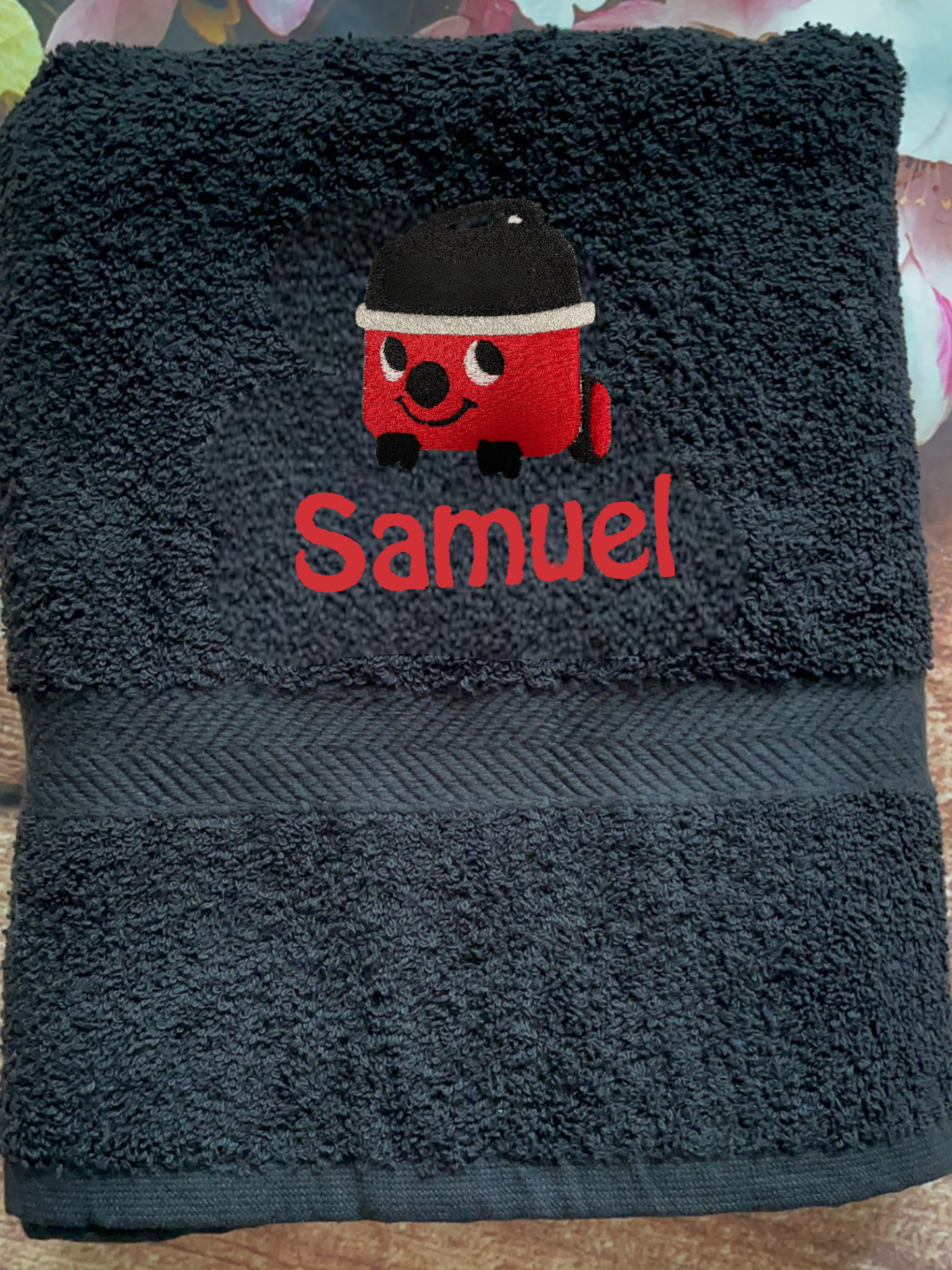 Embroidered personalised swimming or sports towel. Ideal gift // Red hoover